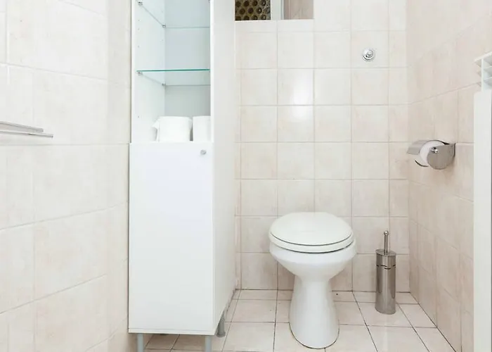 Konukevi Cavour 278 4*