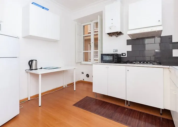 Cavour 278 Konukevi Roma