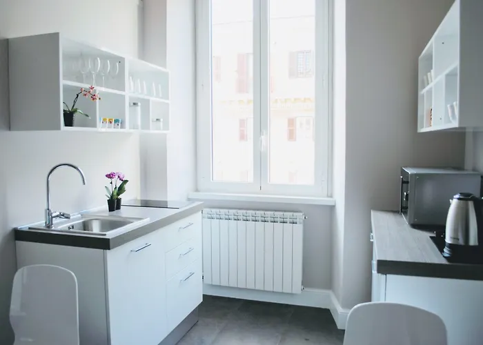 Cavour 278 Konukevi 4*