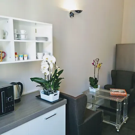 Cavour 278 4*